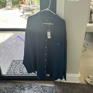 Blue and green plaid vintage vines classic fit tucked t shirt men’s